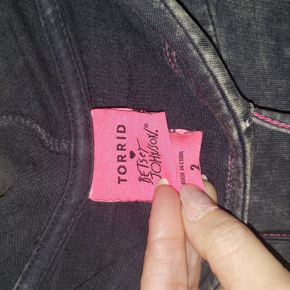 EUC Torrid Betsey Johnson soft Valentine's heart hoodie dress. Worn once. Sz 2 - Picture 8 of 12